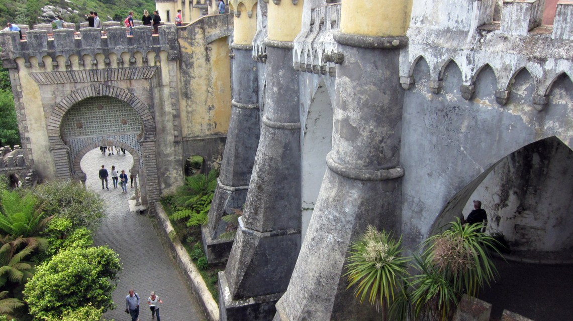 PortugalSintraPenaNationalPalaceApril2013-7