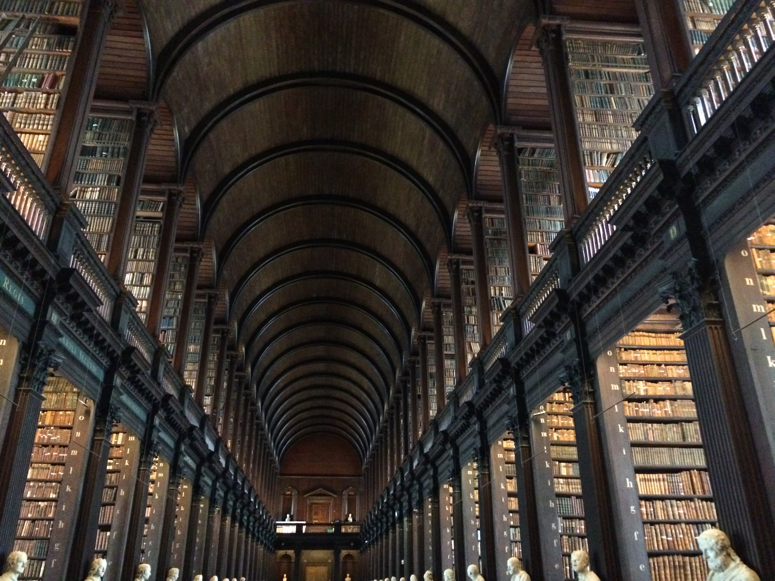 DublinIrelandTrinityCollegeApr2017-4