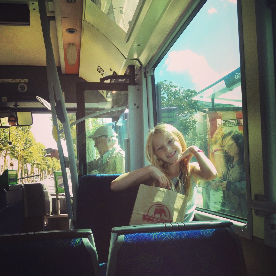 NantesIzzybusbackhotel2014