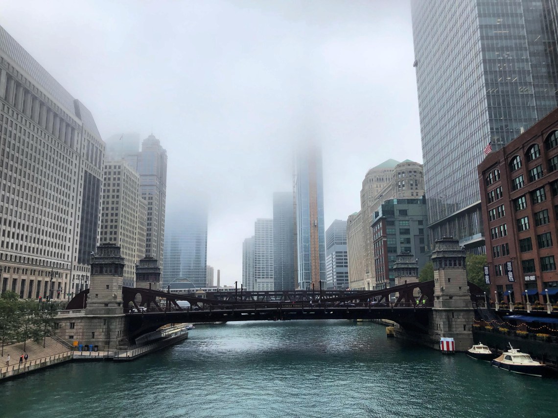 ChicagoviewfrombridgefoggydaySept2019-1