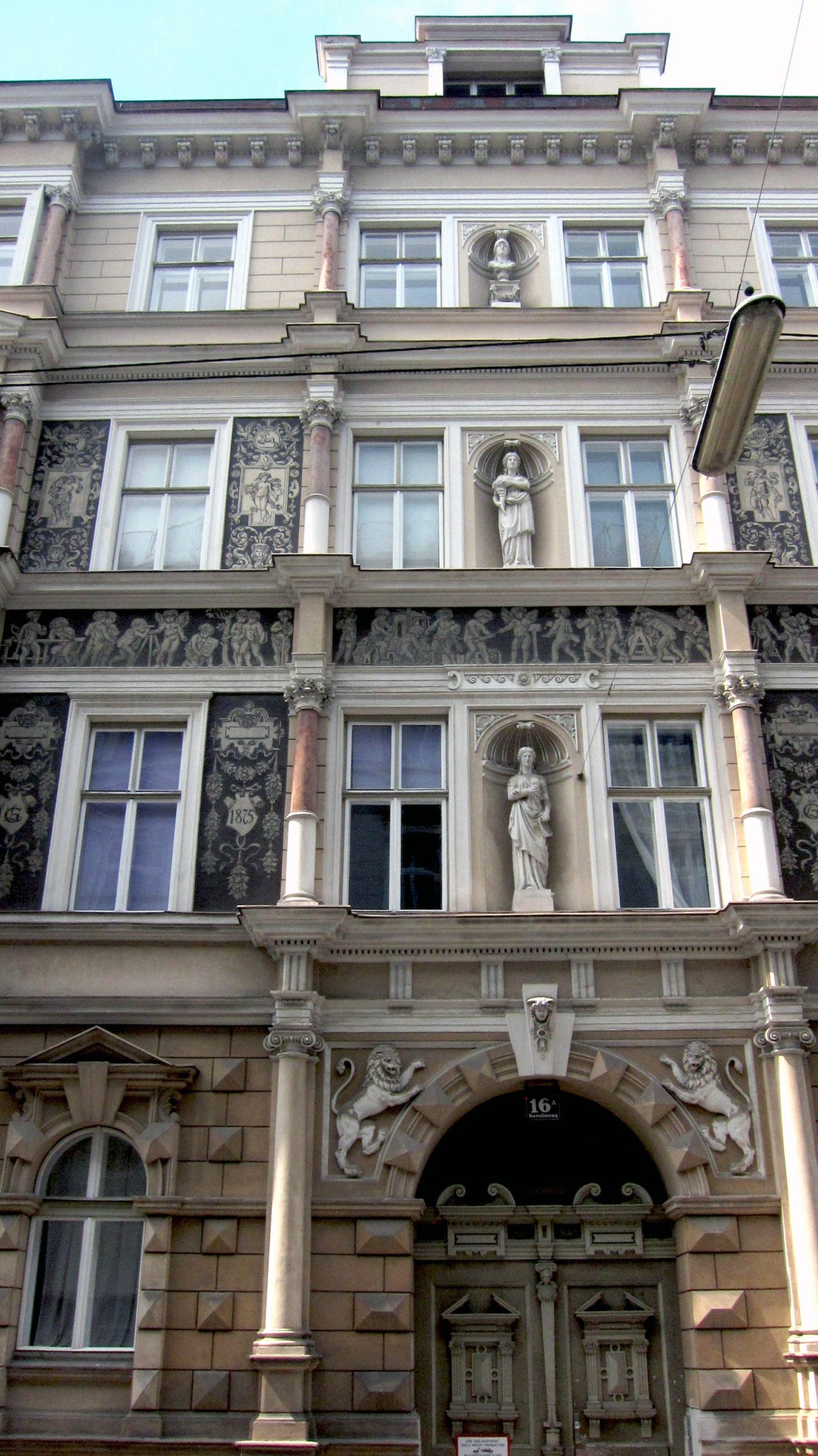 AustriaViennaJune2012-11